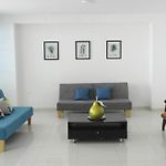 Room In Guest Room - C7-L Room Near The Sea With Pool Air Conditioning And Wifi