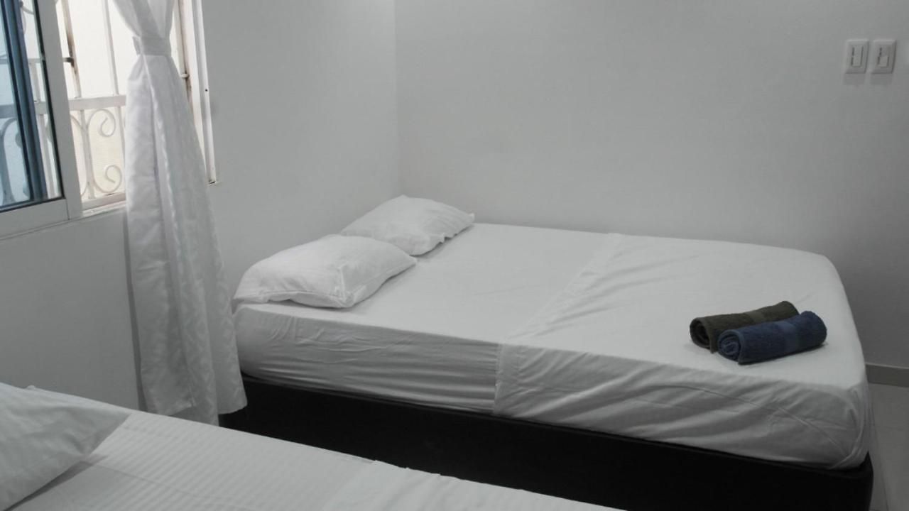 Pensión In Guest - C7-l Near The Sea With Pool Air Conditioning And Wifi *