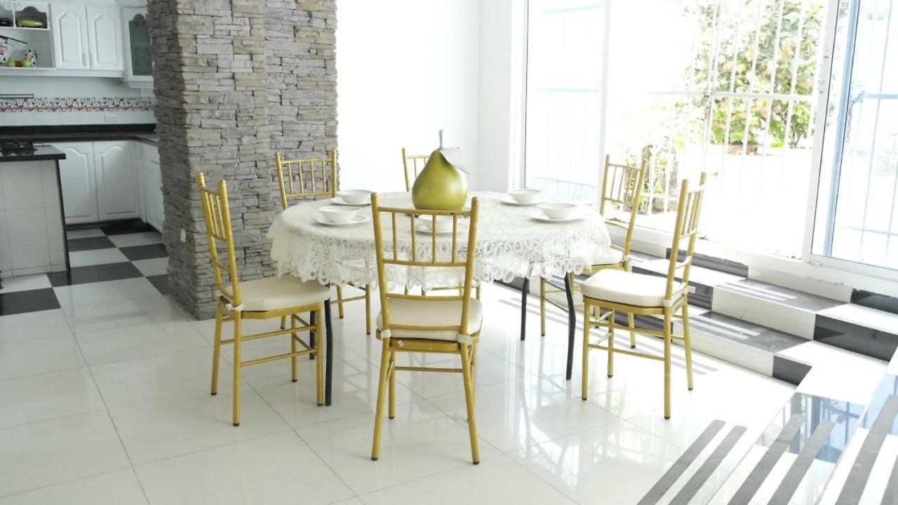 In Guest - C7-l Near The Sea With Pool Air Conditioning And Wifi *