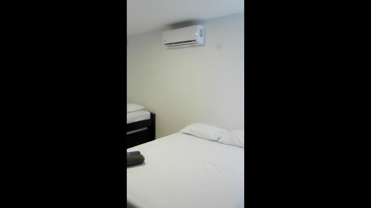 In Guest - C7-l Near The Sea With Pool Air Conditioning And Wifi Pensión