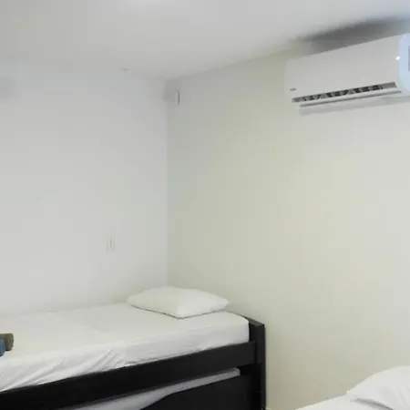 In Guest - C7-l Near The Sea With Pool Air Conditioning And Wifi * Cartagena